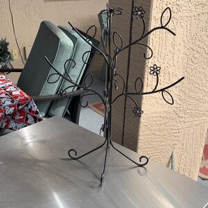 Black Metal Jewelry Tree Stand
